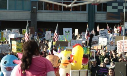 More than 2,000 people attend Anchorage No Kings rally, joining hundreds statewide