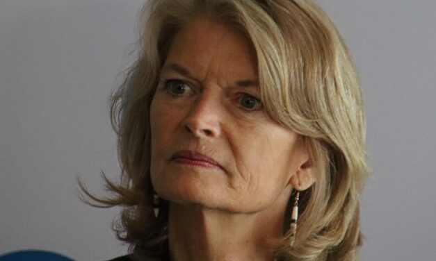 Trump blasts Murkowski and other Republicans trying to limit his powers in Venezuela