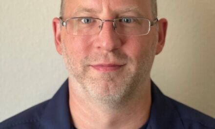 Unalaska City Council appoints interim city manager, immediately tasks him with tackling unreliable air travel