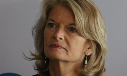 Murkowski, despite misgivings, votes against withdrawing Trump’s power to conduct Iran war