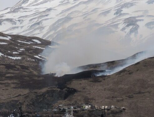 Unalaska fire crews extinguish Pyramid Valley tundra blaze with help of community volunteers
